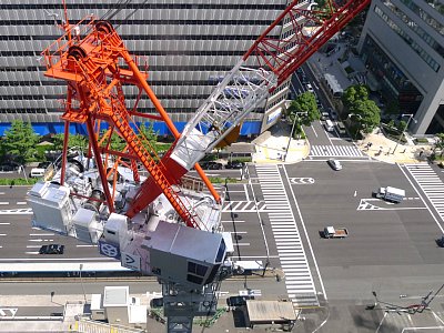 大阪府・大阪駅のクレーン