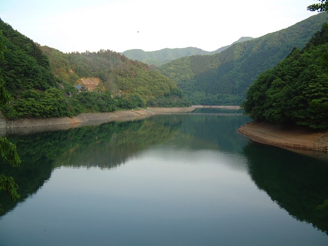 奥多摩湖