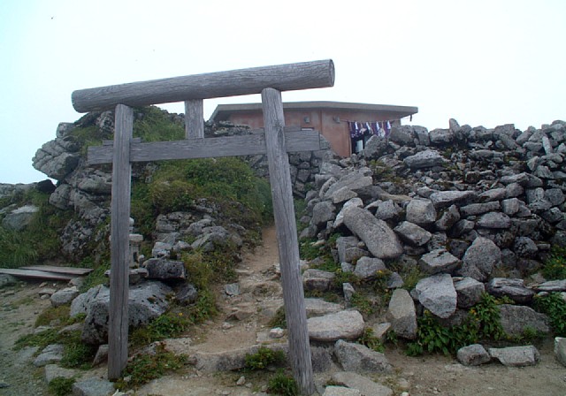 飯豊山神社奥社