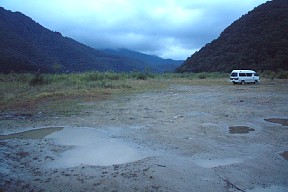 小緑地駐車場