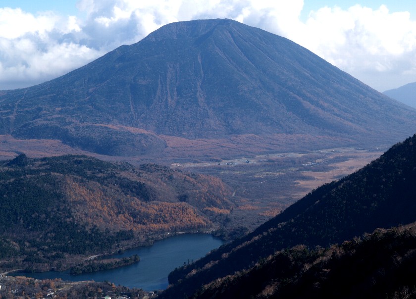 金精峠から男体山