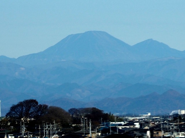 男体山