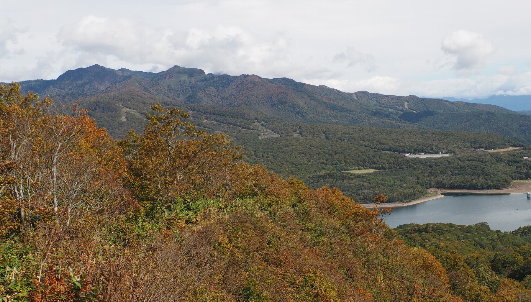 尼ヶ禿山より武尊山