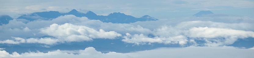 大黒岳稜線より富士山