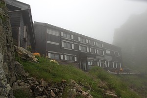 小屋を後に