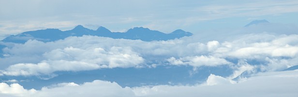 八ヶ岳と富士山