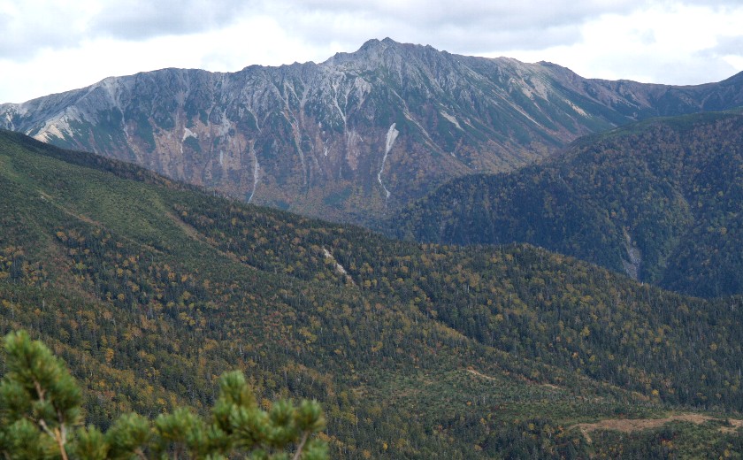 秋の水晶岳