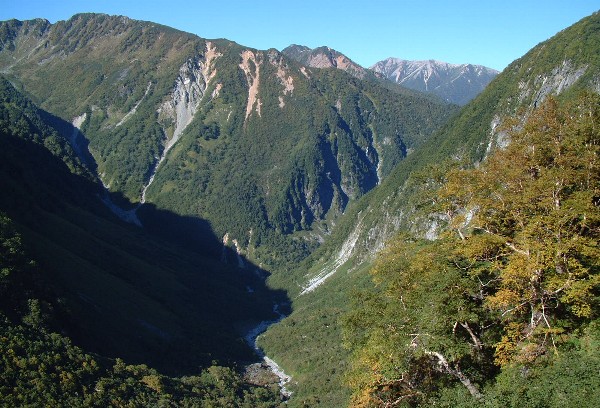 涸沢の峡谷