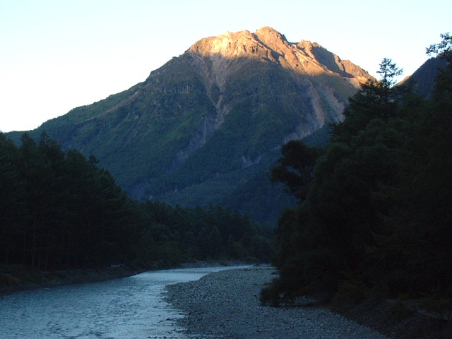 上高地より焼岳