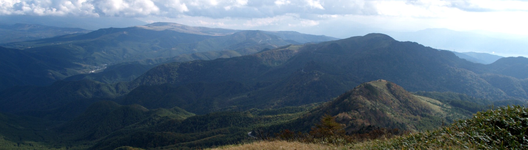 茶臼岳山頂から南