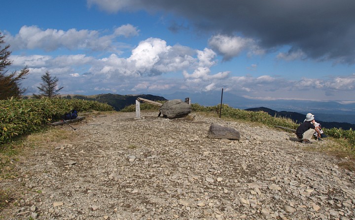 茶臼岳山頂