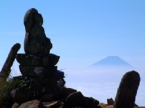 阿弥陀岳から富士山