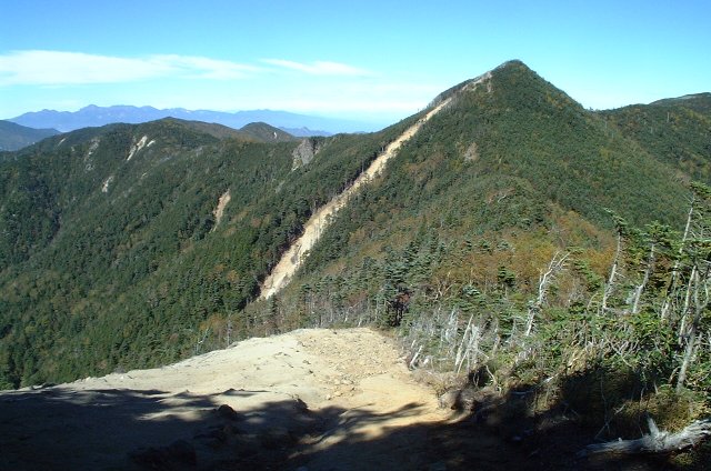 甲武信岳