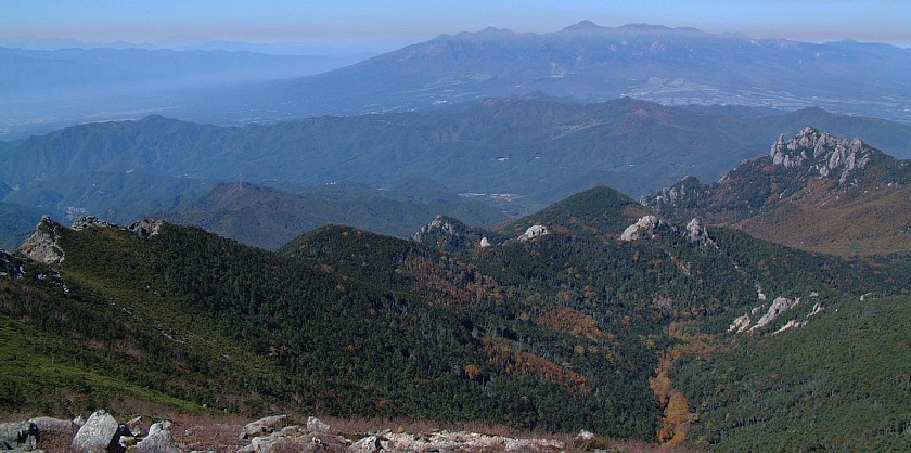 山頂から西北西