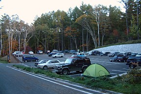 瑞牆山荘前駐車場