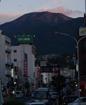 中津川駅前から恵那山