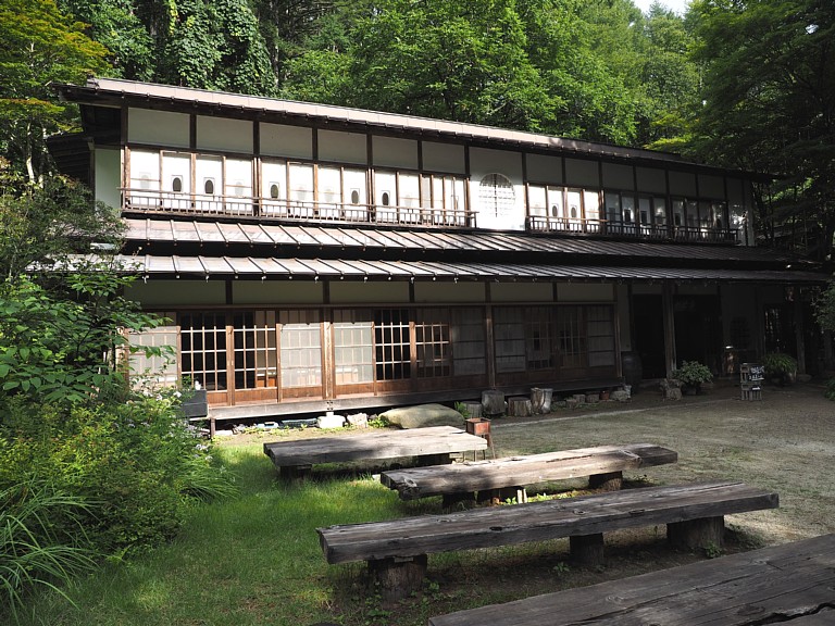 観音岳山頂から東南