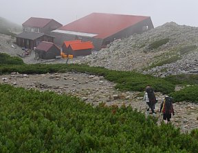 北岳山荘