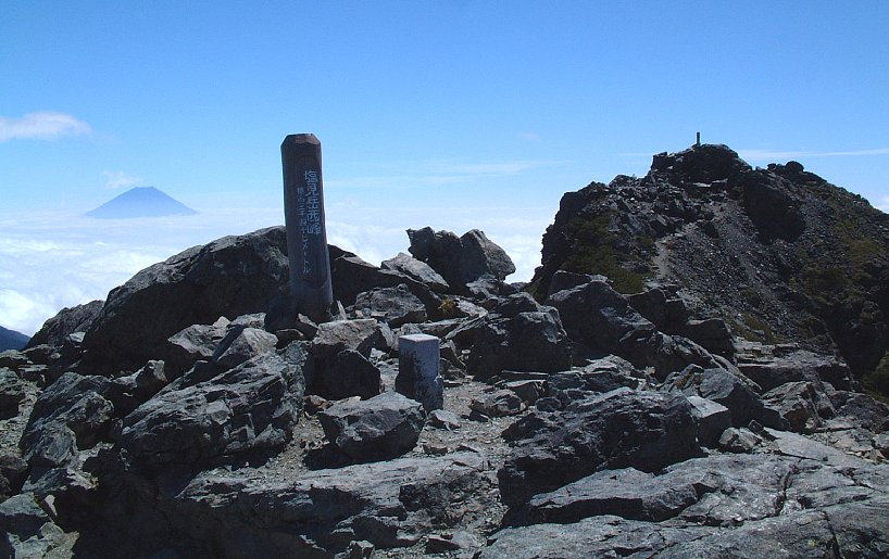 塩見岳西峰より富士