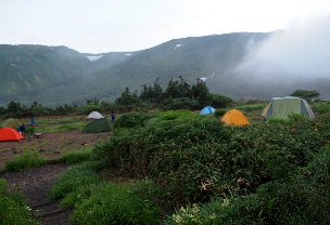 野営場の朝