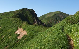 御舎利山