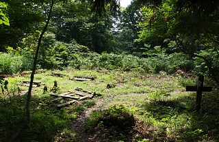 山越屋敷跡