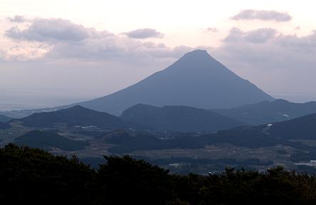 千貫平自然公園より開聞岳