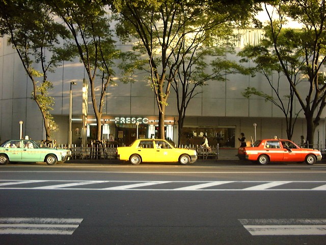 フレスコ新宿