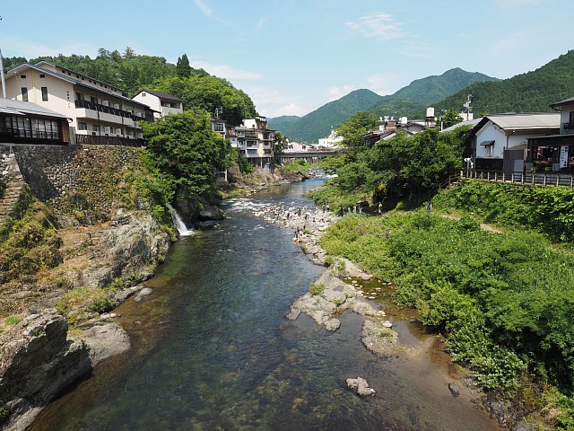 宮ヶ瀬橋より吉田川