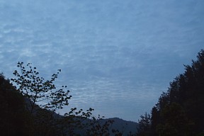 曙の空