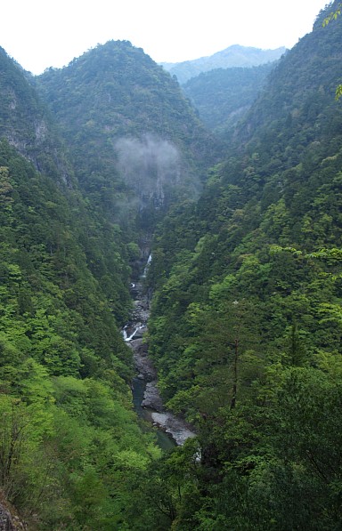 前鬼川