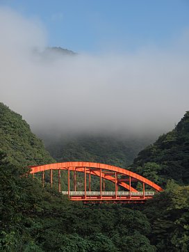 赤鉄橋