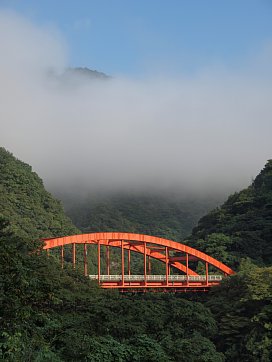 赤鉄橋