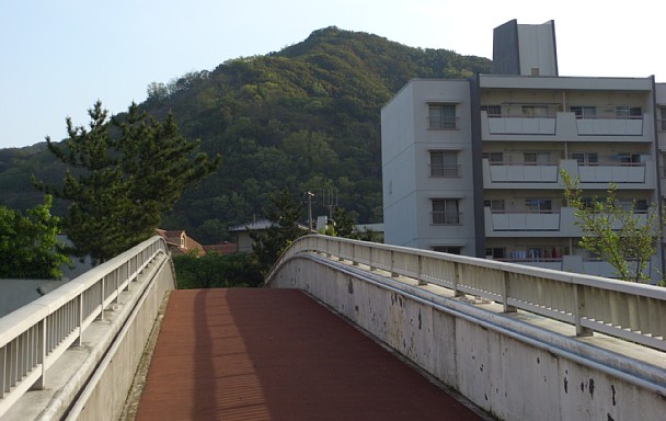 高倉台の歩道橋