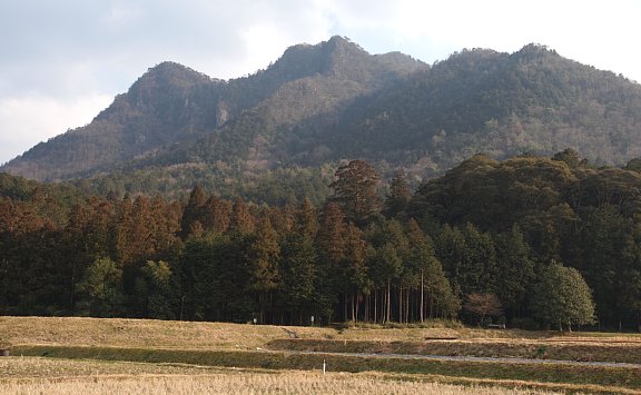 三尾山