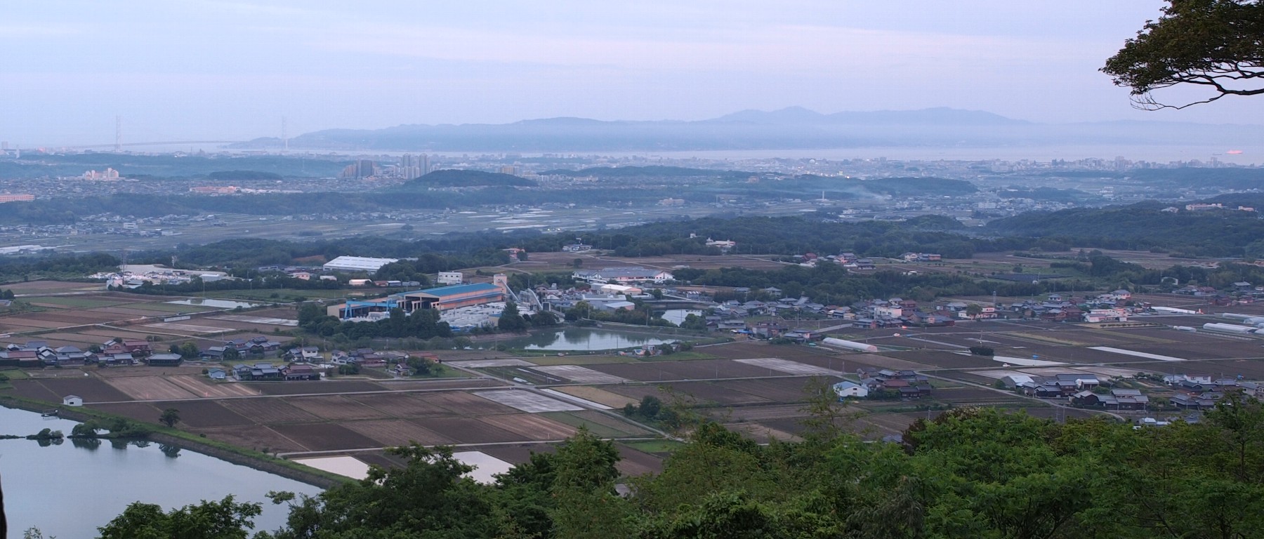 雌岡山から淡路島