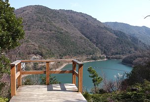 鮎屋川ダム湖