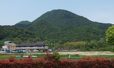 二上山と當麻の家