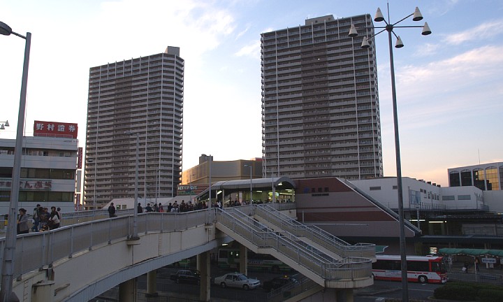 JR高槻駅