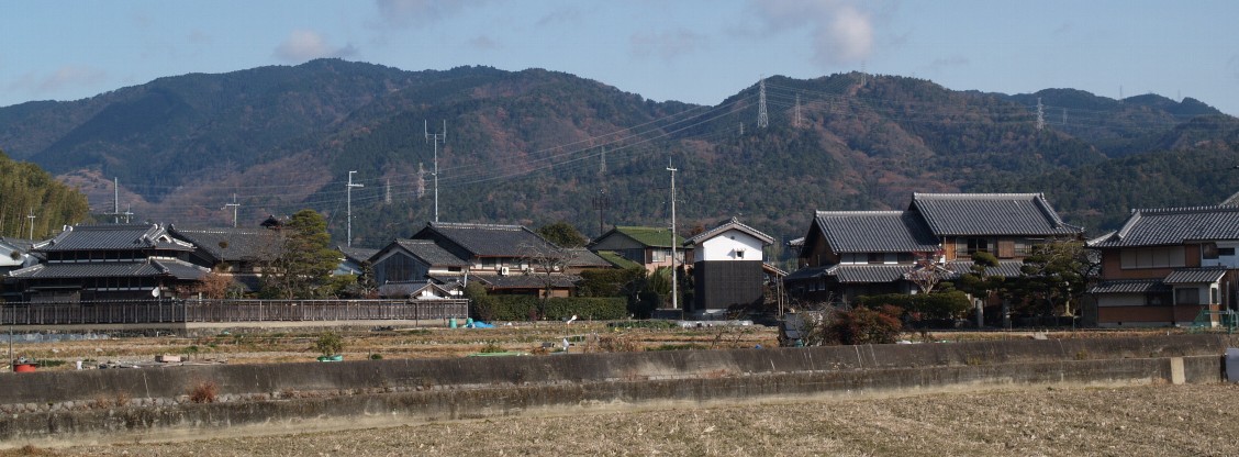 ポンポン山稜線