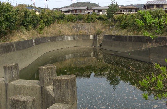 貯水池