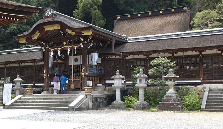 松尾大社本殿