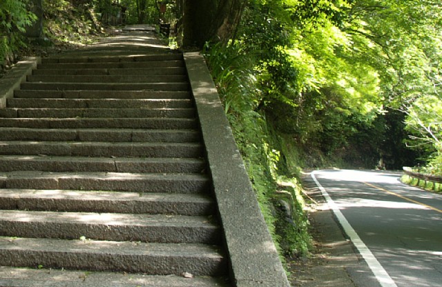 高山寺表参道
