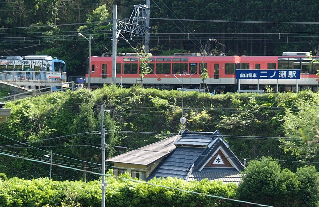 行き交う