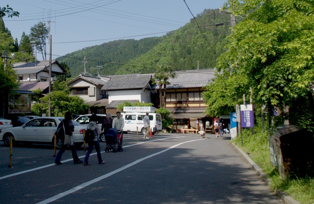 鞍馬駅前