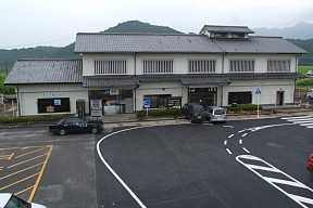 JR関駅