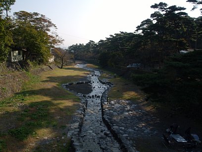 不動橋より東