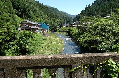 小津橋