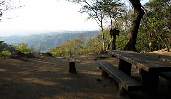 猿投山山頂