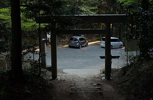 東の宮鳥居